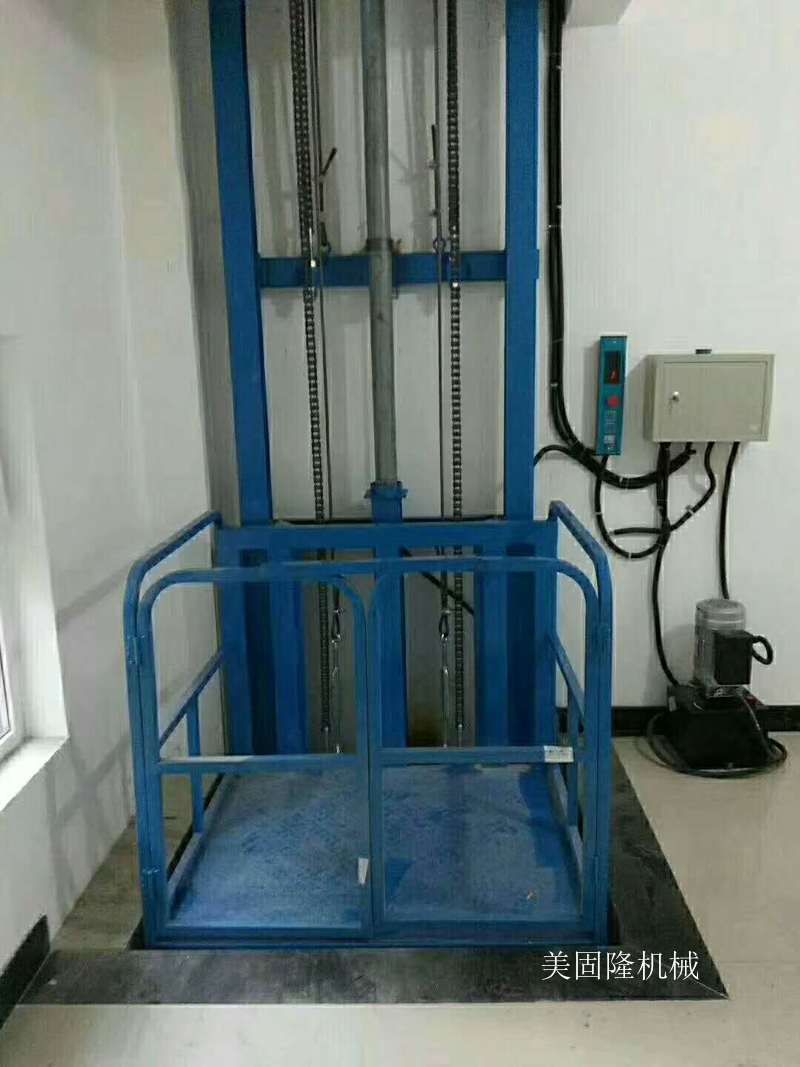 河池单臂导轨式升降机厂家